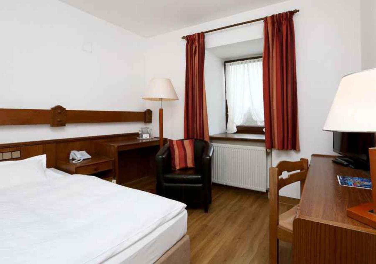 Jägerhof Hotell Langenhagen  Exteriör bild
