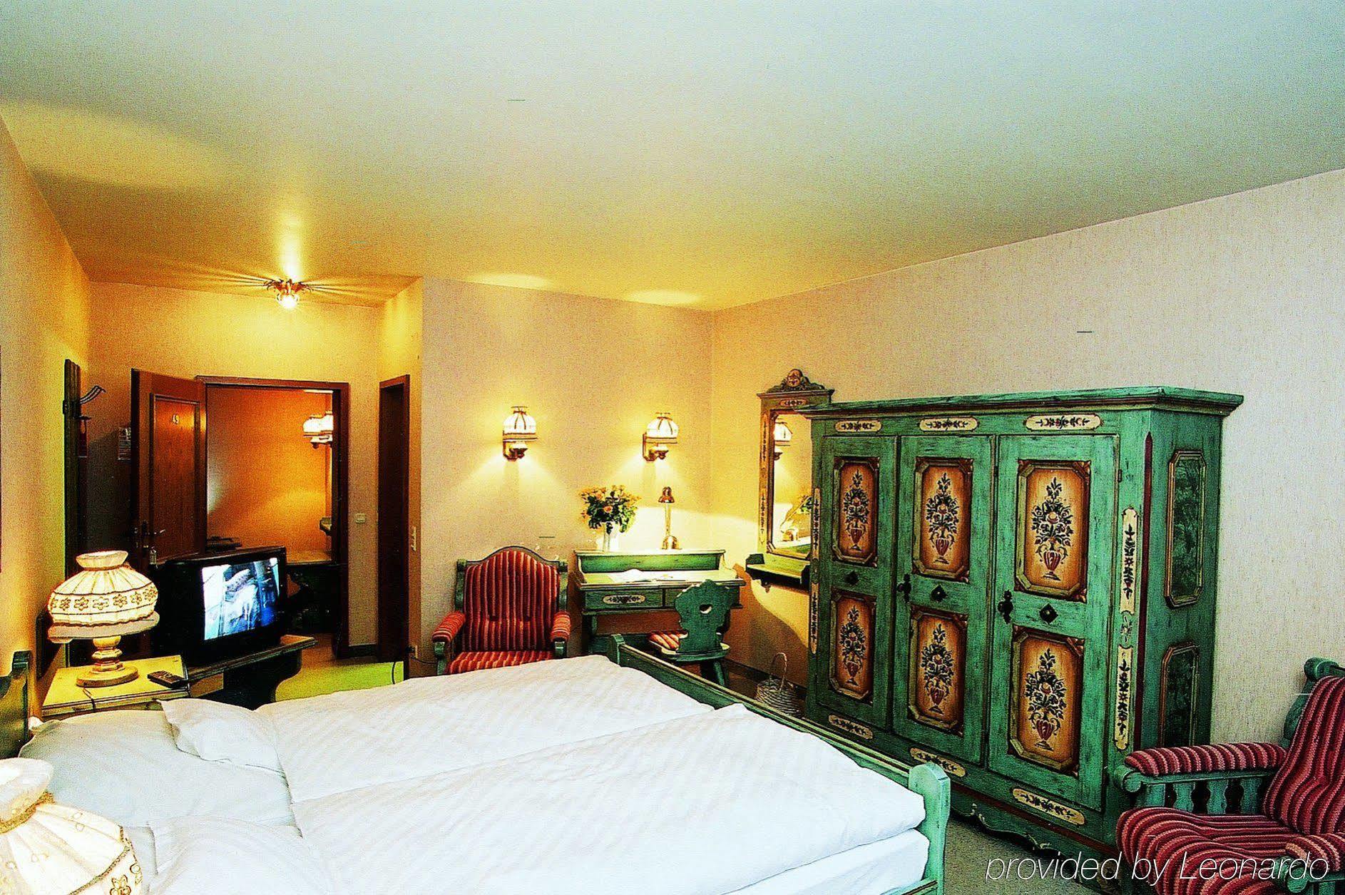 Jägerhof Hotell Langenhagen  Rum bild